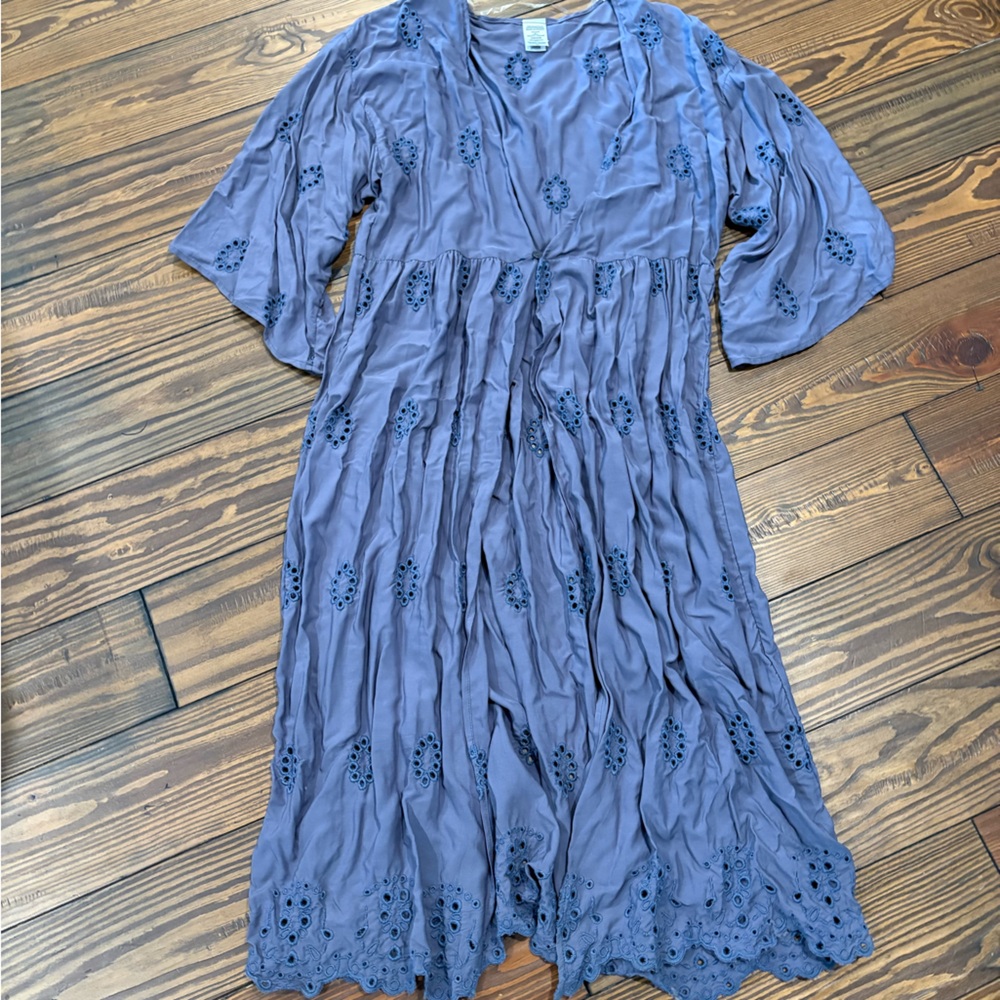 Periwinkle Women’s Small/Medium Button Kimono
